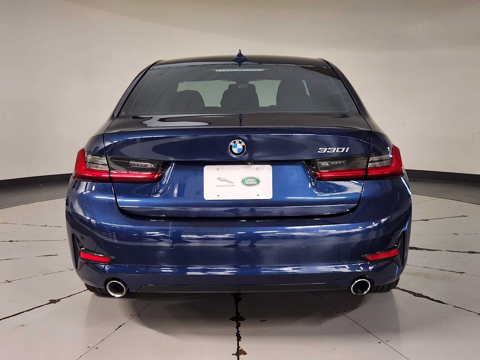 Used 2021 BMW 330i Sedan w/ Convenience Package RWD image 10