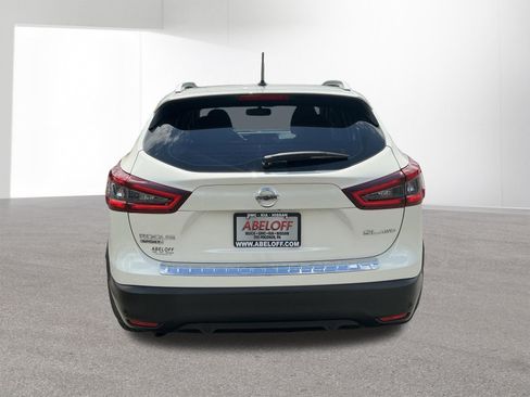 Used 2022 Nissan Rogue Sport SL w/ Premium Package AWD/4WD image 4