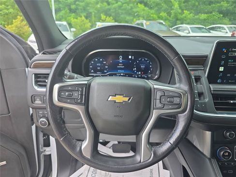 Used 2022 Chevrolet Suburban Premier AWD/4WD image 29