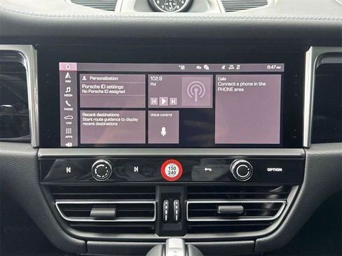 New 2025 Porsche Macan image 70