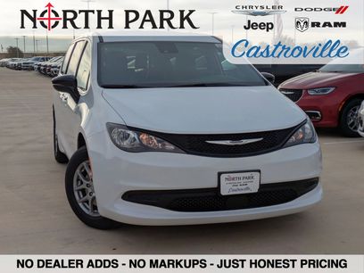 New 2026 Chrysler Voyager LX