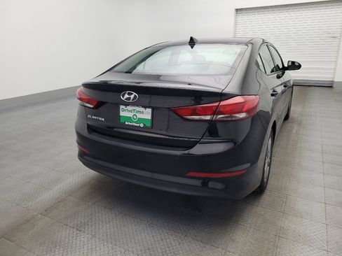 Used 2017 Hyundai Elantra SE image 7