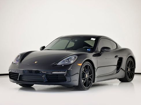 Certified 2025 Porsche 718 Cayman RWD image 1