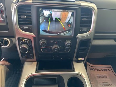 Used 2018 RAM 1500 SLT image 11