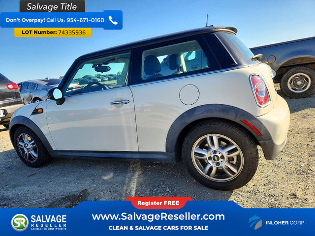 Used 2011 MINI Cooper Hardtop FWD image 3