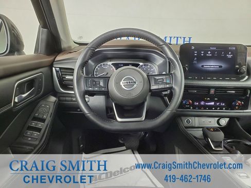 Used 2021 Nissan Rogue SL w/ Premium Package image 15