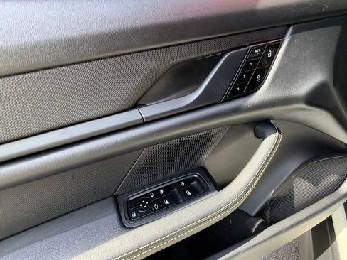 Used 2020 Porsche Taycan 4S AWD/4WD image 13