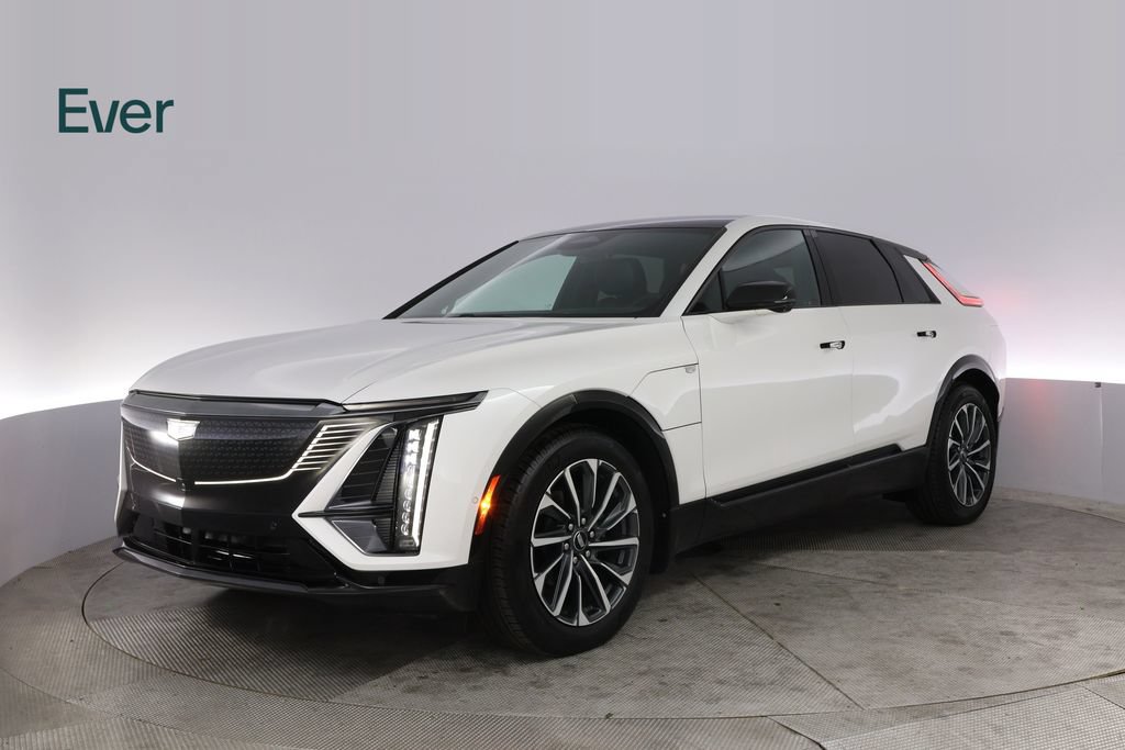Used 2024 Cadillac Lyriq Sport AWD/4WD image 2
