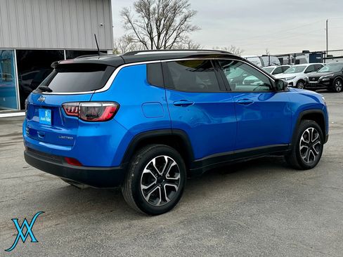 Used 2022 Jeep Compass Limited AWD/4WD image 7