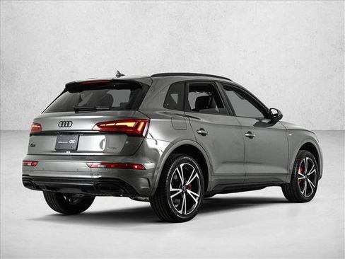 Certified 2025 Audi Q5 2.0T Premium Plus w/ Premium Plus Package image 5
