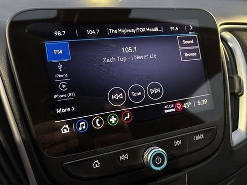 Used 2024 Chevrolet Malibu LT image 21