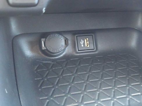 Certified 2025 Toyota RAV4 LE AWD/4WD image 28