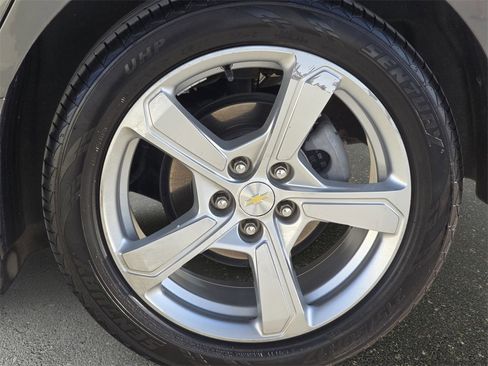 Used 2017 Chevrolet Volt LT image 34