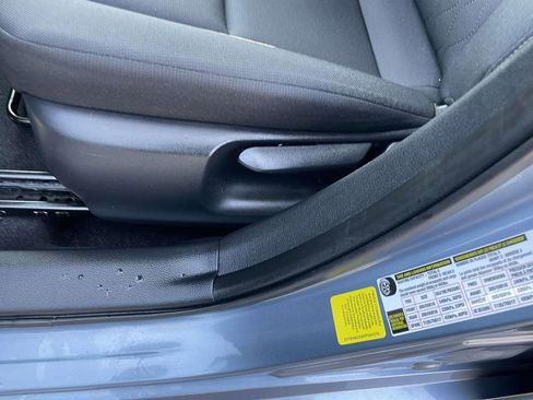 Used 2024 Toyota Corolla LE image 29