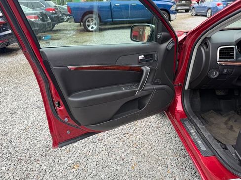 Used 2010 Lincoln MKZ FWD image 11