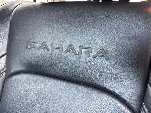 Used 2022 Jeep Wrangler Sahara w/ Cold Weather Group image 27