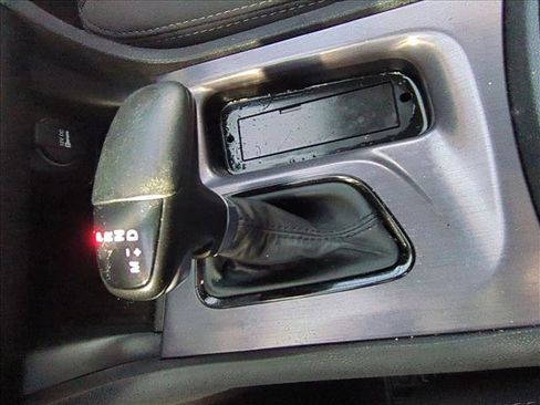 Used 2017 Dodge Charger SE w/ Blacktop Package image 13