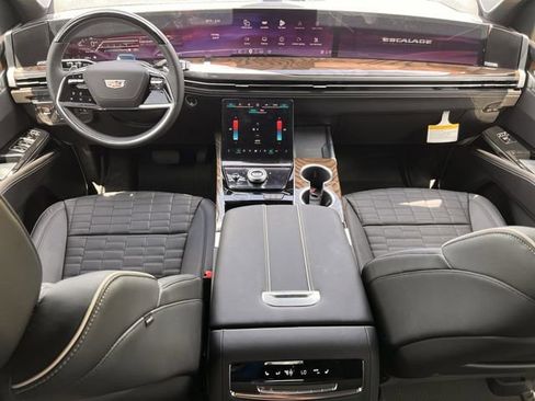 New 2026 Cadillac Escalade Platinum Sport w/ LPO, ONYX Package AWD/4WD image 9