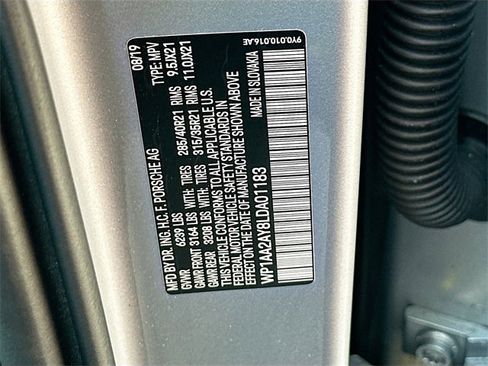 Used 2020 Porsche Cayenne image 33