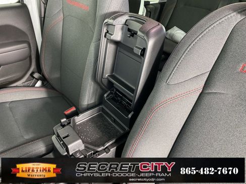 New 2026 Jeep Wrangler Unlimited Rubicon image 25