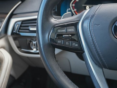 Certified 2023 BMW 540i w/ Premium Package image 18