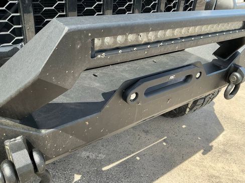 Used 2021 Jeep Gladiator Sport image 25