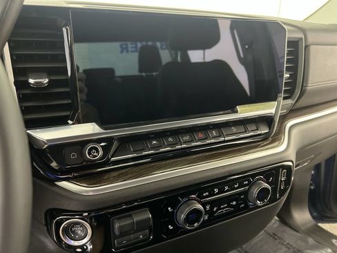 Certified 2024 Chevrolet Silverado 1500 RST w/ Z71 Off-Road Package AWD/4WD image 12