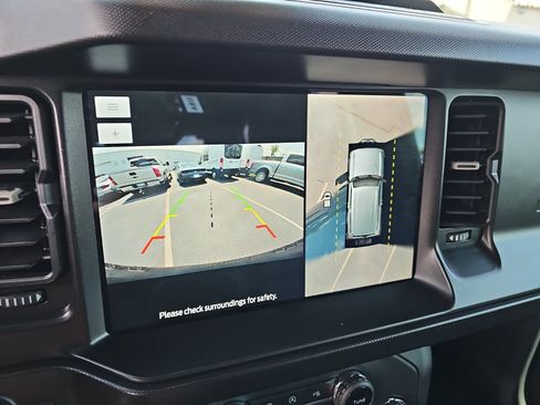 Used 2021 Ford Bronco First Edition AWD/4WD image 25