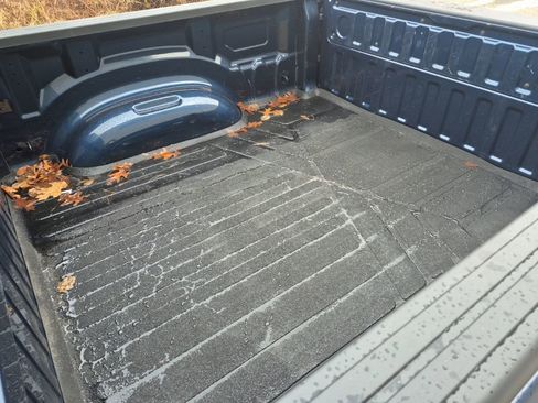 Used 2021 RAM 1500 Big Horn image 10