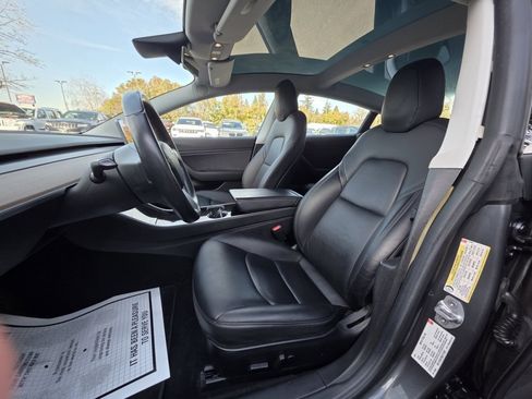 Used 2018 Tesla Model 3 Long Range AWD/4WD image 11