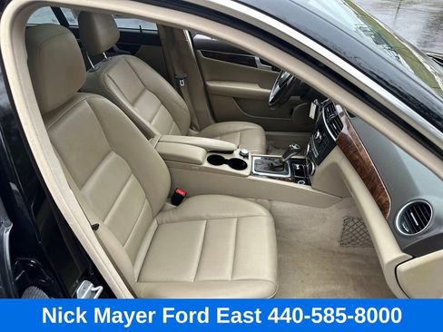 Used 2013 Mercedes-Benz C 300 4MATIC Sedan image 10