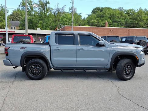 Used 2023 Nissan Frontier PRO-4X w/ Pro-4X Premium Package AWD/4WD image 3