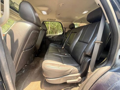 Used 2009 Chevrolet Tahoe LT w/ Luxury Package AWD/4WD image 10
