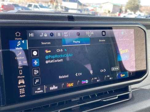 New 2025 Jeep Gladiator Sport image 14