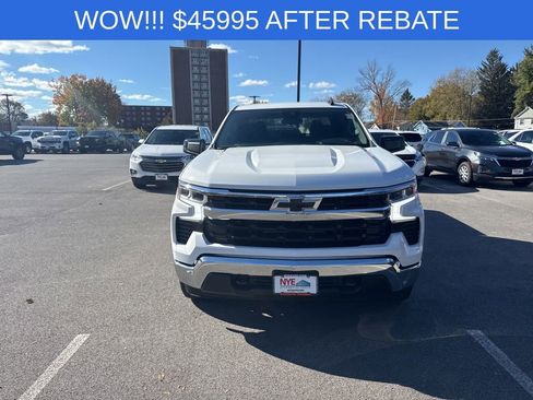 Used 2025 Chevrolet Silverado 1500 LT image 8