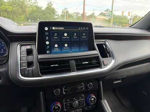 Used 2022 Chevrolet Tahoe Premier RWD image 11