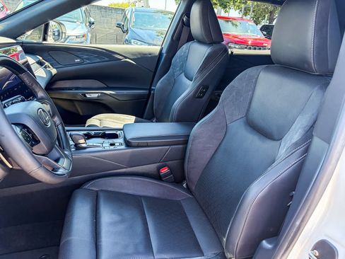 Used 2024 Lexus RX 450h AWD w/ Convenience Package image 16