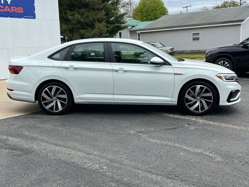 Used 2019 Volkswagen Jetta GLI FWD image 40
