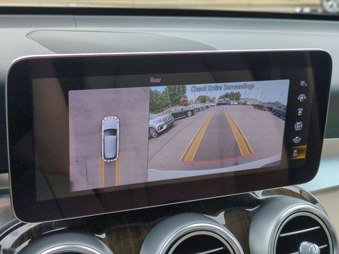 Used 2022 Mercedes-Benz GLC 300 image 23