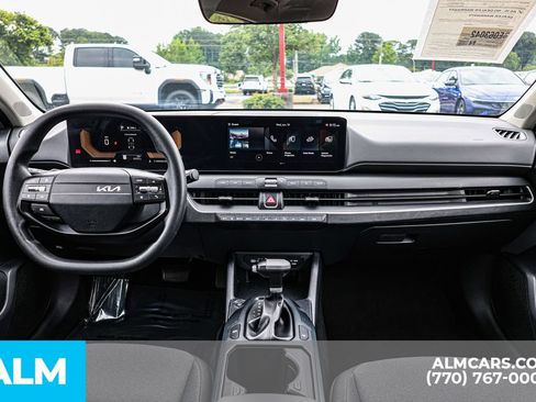 Used 2025 Kia K4 FWD image 28
