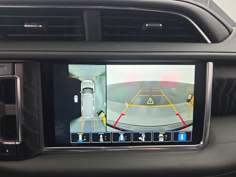 Used 2024 GMC Yukon Denali image 29