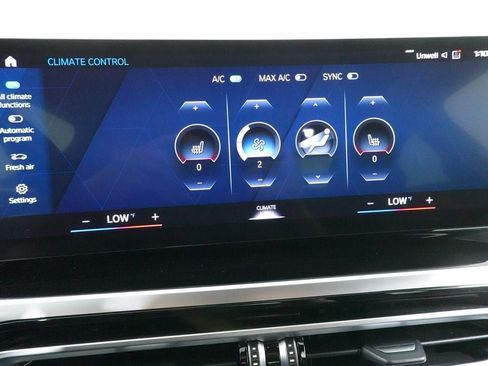 Used 2023 BMW M2 RWD image 15