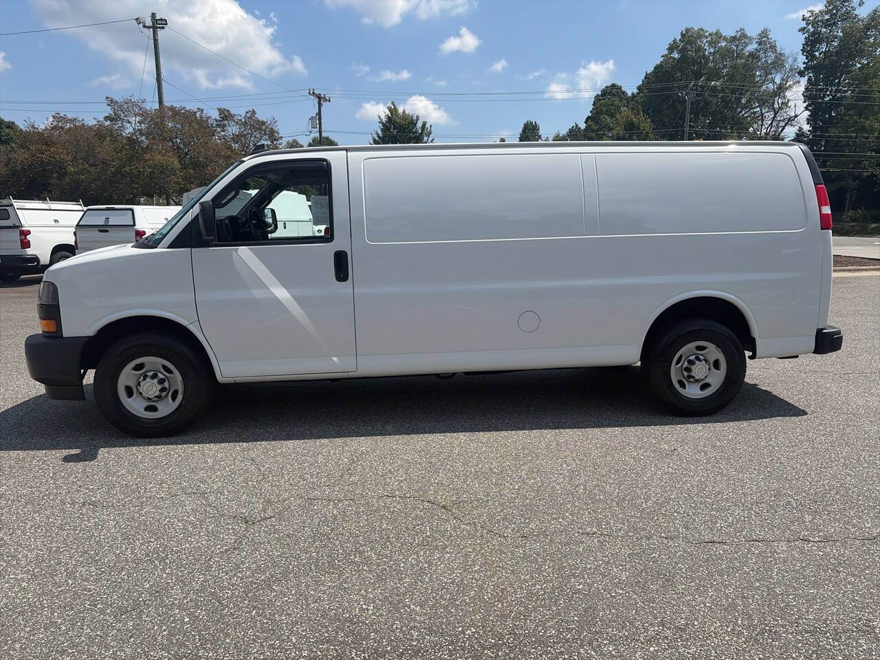 Used 2020 Chevrolet Express 2500 Extended w/ Enhanced Convenience Package RWD image 6