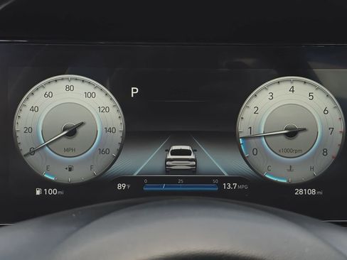 Used 2023 Hyundai Elantra SEL w/ Convenience Package image 18