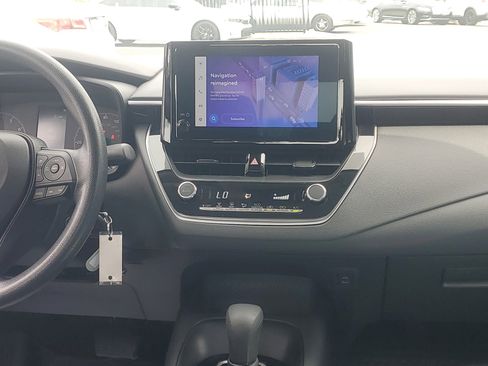 Used 2023 Toyota Corolla LE FWD image 18
