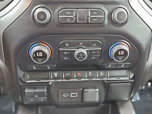 Certified 2022 Chevrolet Silverado 2500 LT w/ Convenience Package AWD/4WD image 46