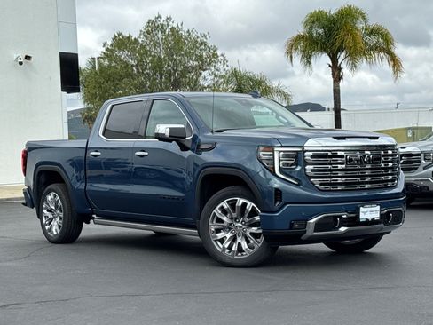 Used 2026 GMC Sierra 1500 Denali AWD/4WD image 2