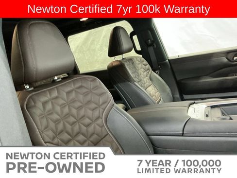 Used 2026 Nissan Armada Platinum AWD/4WD image 7