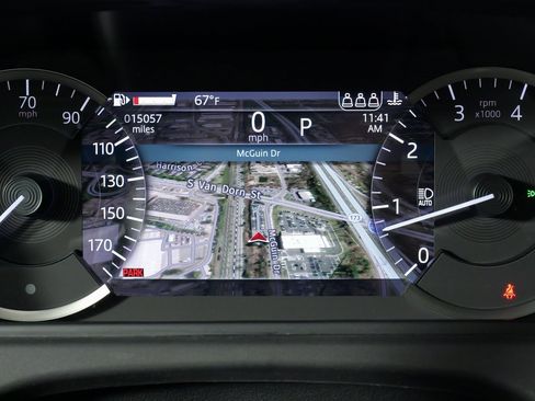 Used 2023 Land Rover Range Rover Velar R-Dynamic S image 39