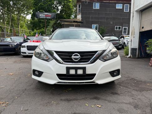 Used 2018 Nissan Altima 2.5 SR w/ SR Special Edition FWD image 14